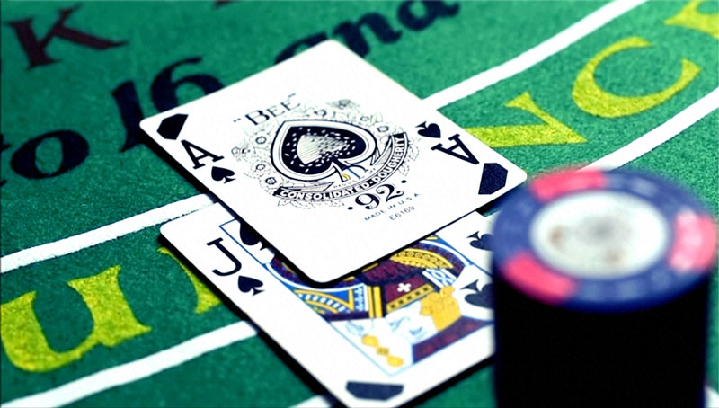How to play blackjack at a casino